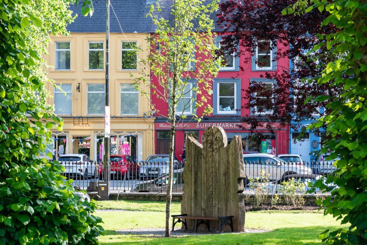 ケンメア Bridge Street Townhouse Bed & Breakfast エクステリア 写真