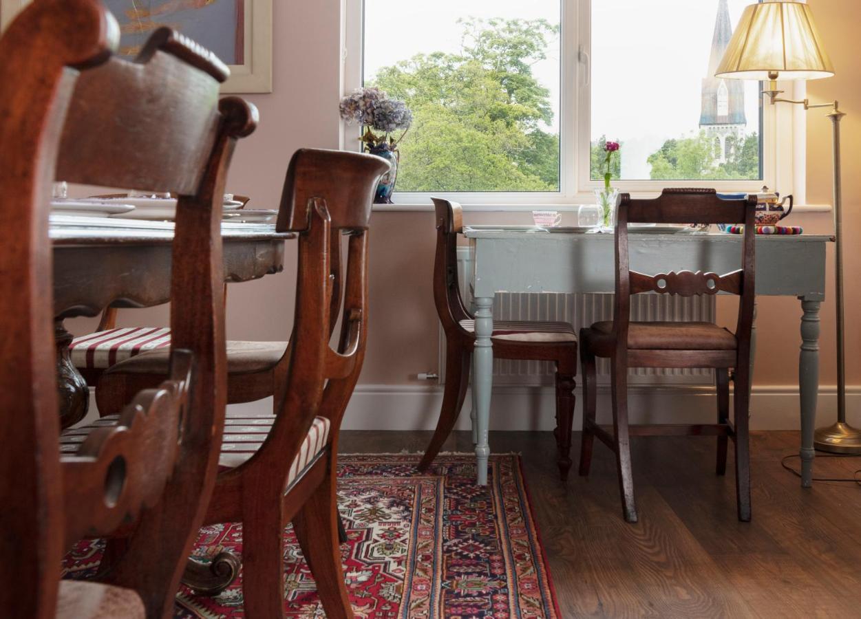 ケンメア Bridge Street Townhouse Bed & Breakfast エクステリア 写真